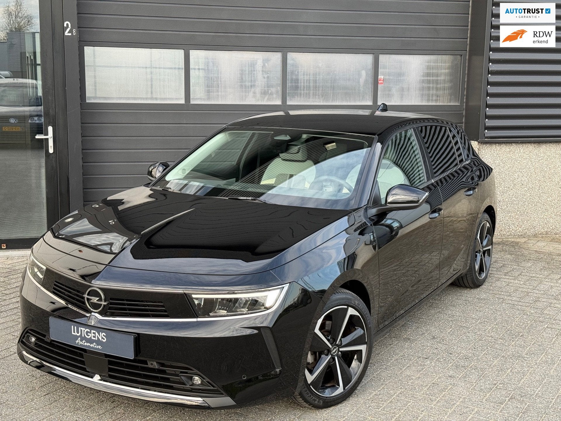 Opel Astra 1.2 GS-line Navigatie Camera Cruise Automaat, Gebruikt, 680 kg, 1199 cc, Alcantara