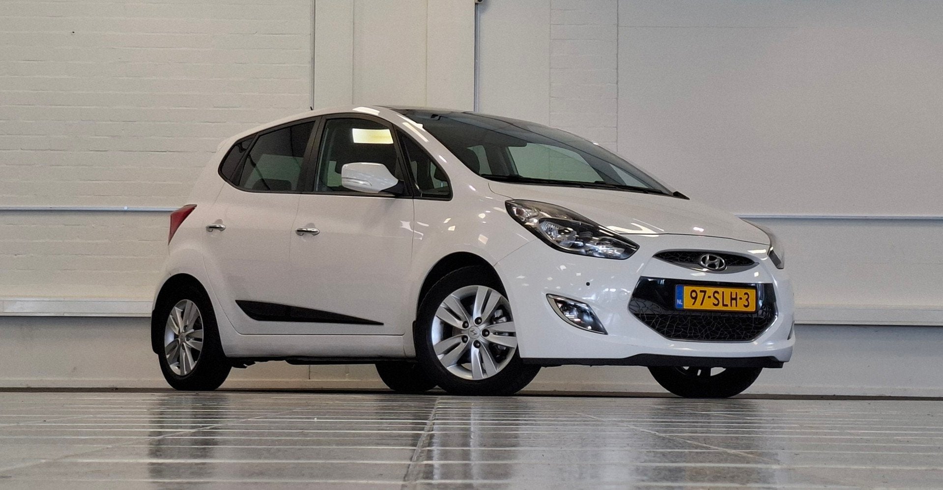 Hyundai Ix20 1.6i i-Catcher Automaat Navi Schuif/kanteldak T, Auto's, Euro 5, 4 cilinders, Wit, Bedrijf