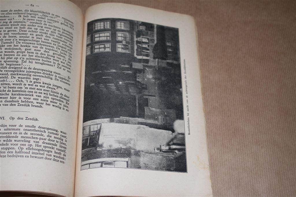 Amsterdam bij nacht. Oude uitgave 1925., Ophalen of Verzenden, Gelezen