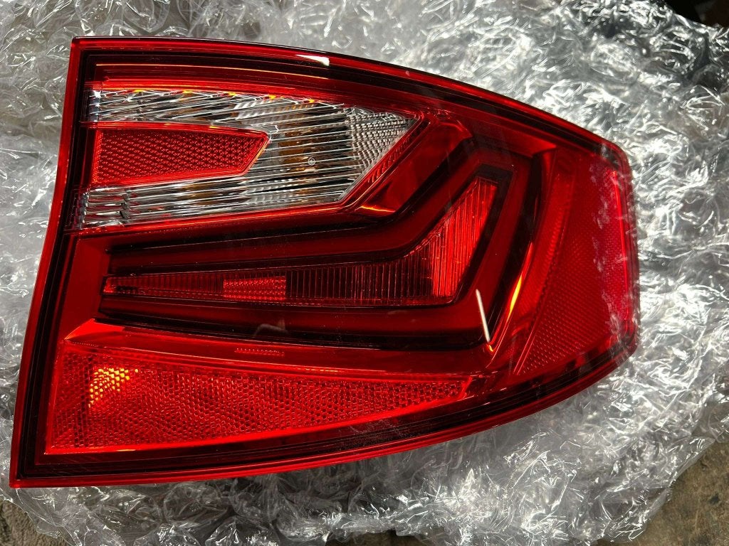 achterlicht toledo 6jh945096c led rechts 2012-2019 nieuw, Spanje, Nieuw, Seat, Seat