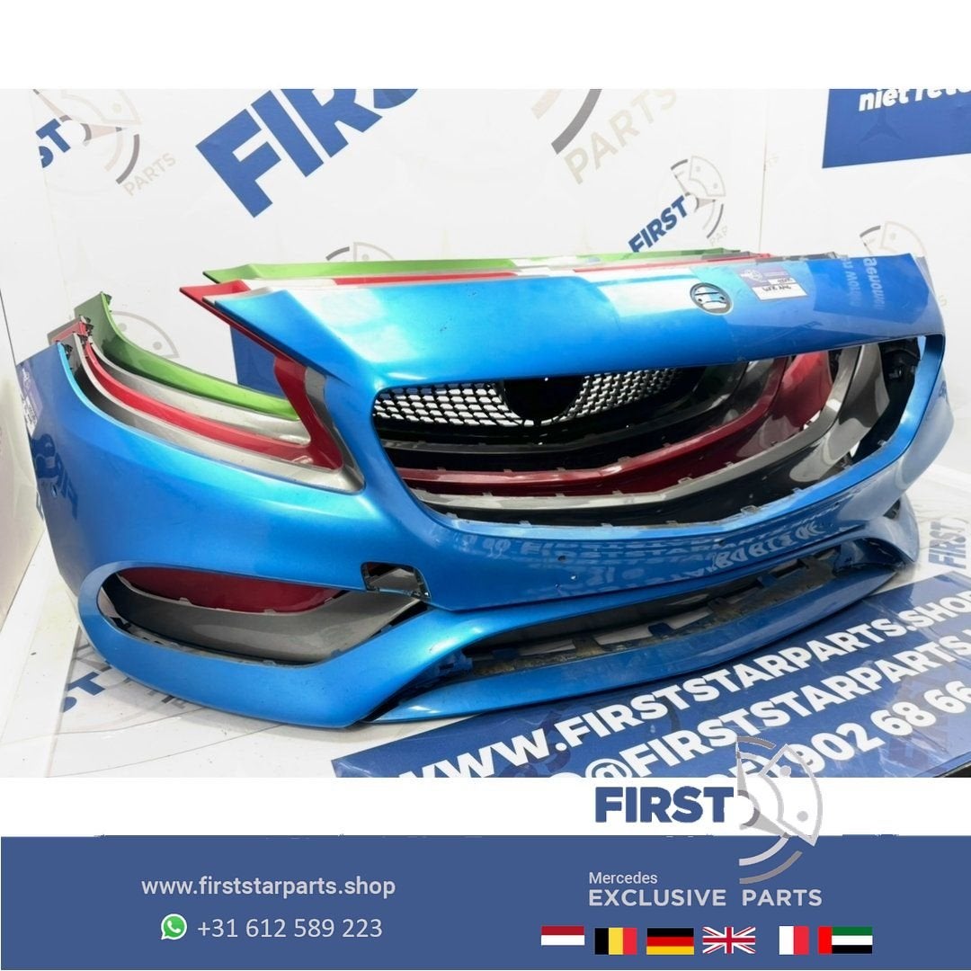 W176 BUMPER Facelift AMG VOORBUMPER 2013-2019 ROOD WIT ZWART, Gebruikt, -, Voor, Ophalen of Verzenden