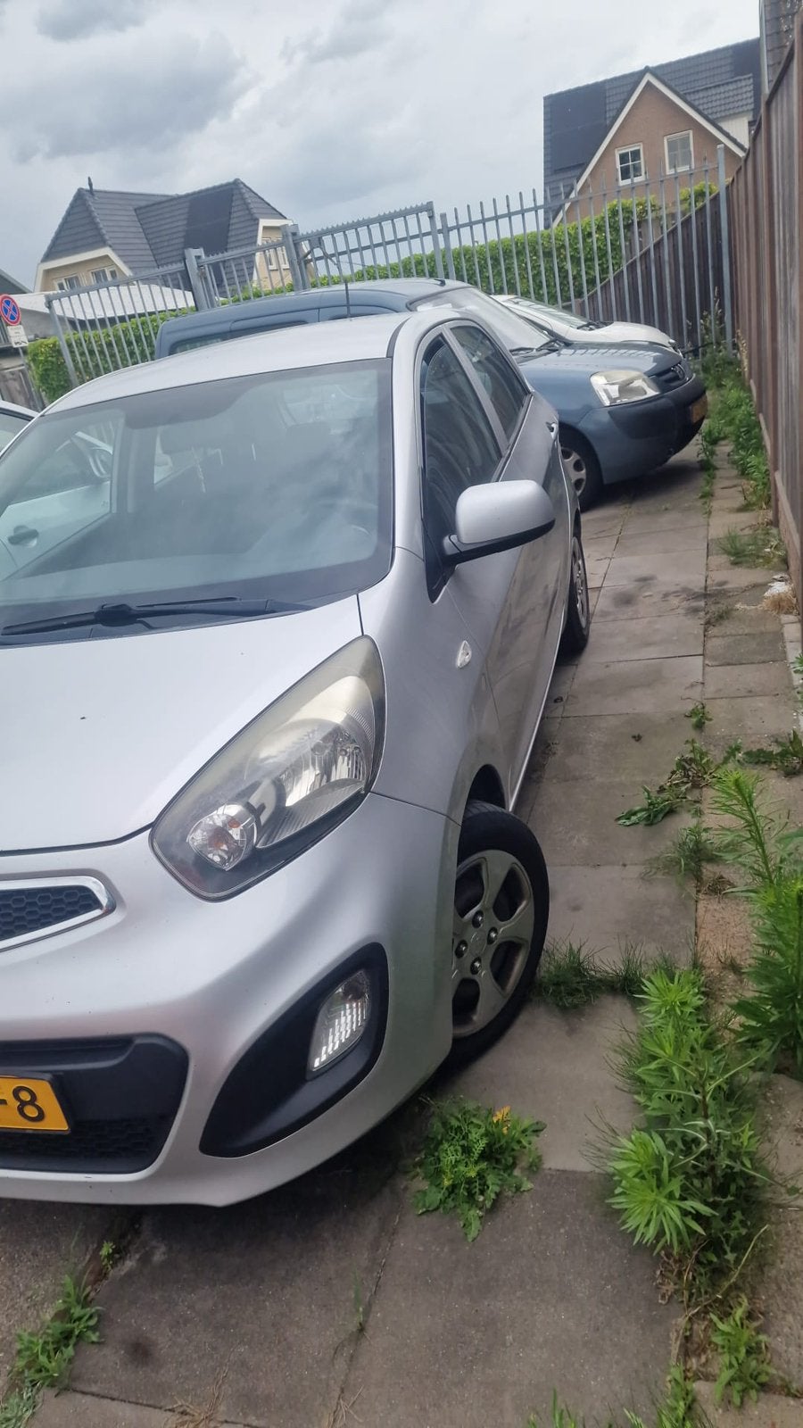 Kia Picanto 1.2 Cvvt 5-DRS 2012 Grijs motor kapot!!!, Voorwielaandrijving, Euro 5, Stof, Zwart