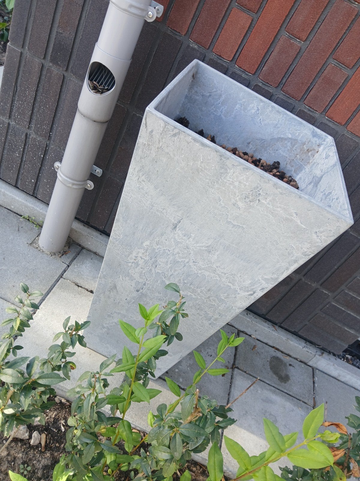 Grote elegante bloempot met natuursteen look, Tuin en Terras, Gebruikt, Ophalen of Verzenden, Binnen, Beton