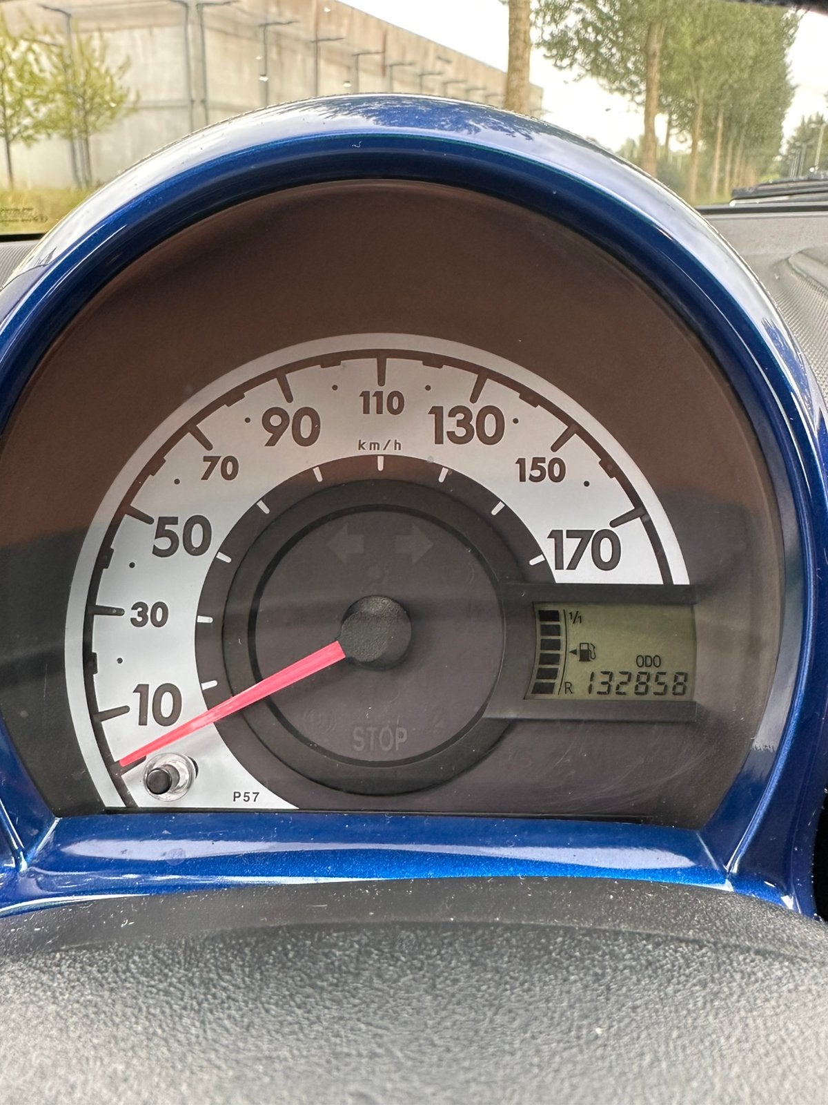 Foto 9 van Toyota Aygo 1.0 | Donker blauw | 5 Deurs | NAP | Zuinig