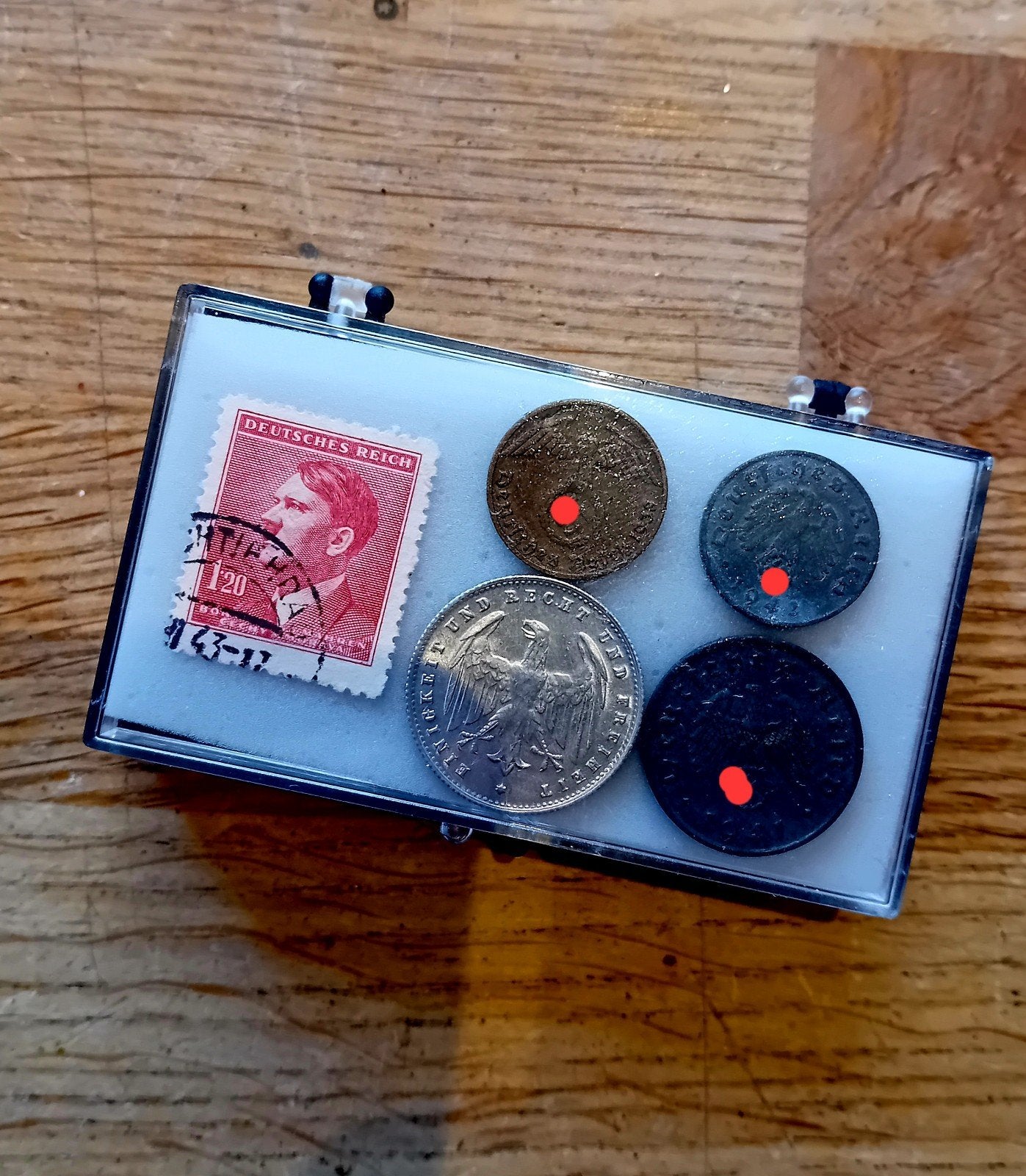 ​WO2 Duitse Set – Ostland Postzegel & Reichspfennig Munten (, Ophalen of Verzenden