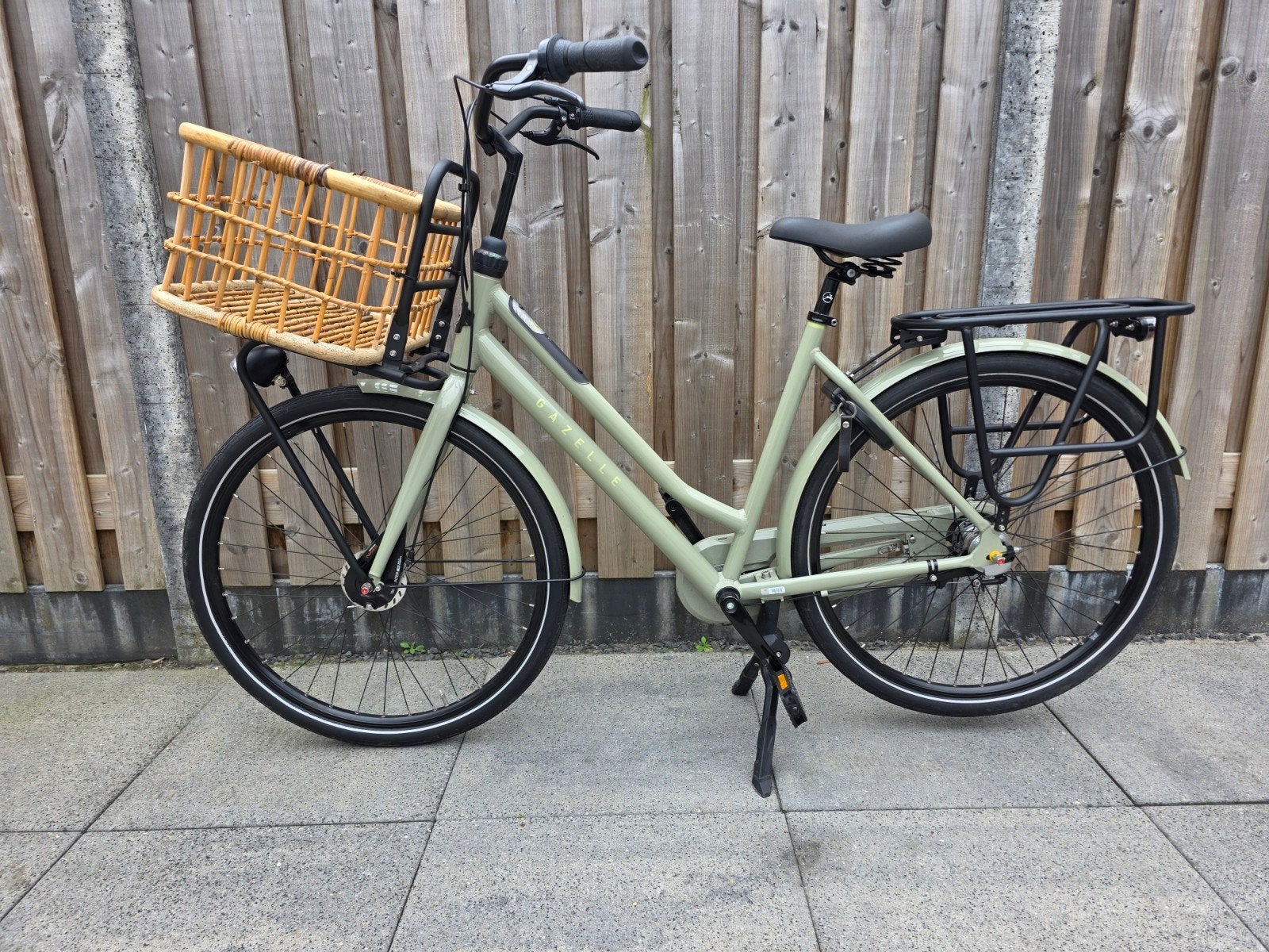 Gazelle Heavy Duty NL met mand - Framemaat 54 cm, Fietsen en Brommers, Ophalen, 53 tot 56 cm, Versnellingen, Zo goed als nieuw