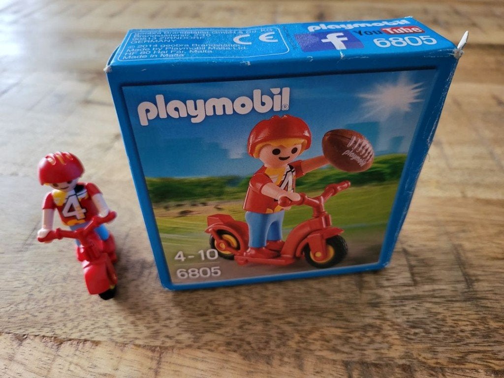 Playmobil 6805 Kindje op Step met Bal, Kinderen en Baby's, Speelgoed | Playmobil, Ophalen of Verzenden, Zo goed als nieuw