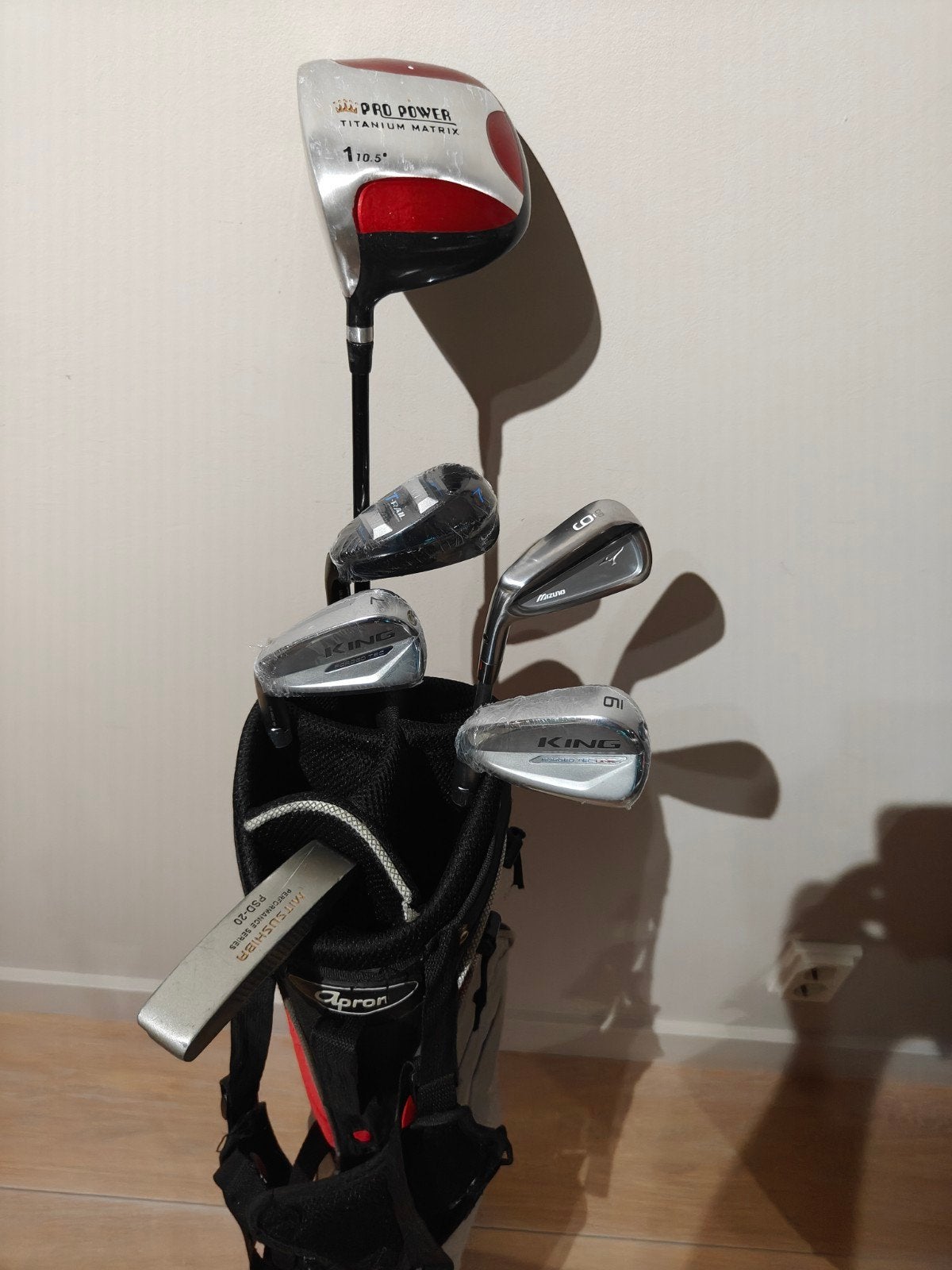Linkshandige golfset cobra in golftas., Ophalen of Verzenden, Zo goed als nieuw, Set, Overige merken
