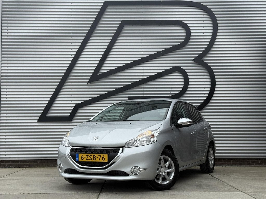 Peugeot 208 1.2 PureTech Style Pack 2e Eigenaar|Navi|Airco|C, Auto's, Peugeot, Voorwielaandrijving, Euro 5, Stof, Gebruikt
