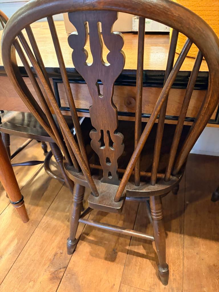 Antieke Windsor stoel met sierlijke rugleuning, Antiek en Kunst, Antiek | Meubels | Stoelen en Banken, Ophalen of Verzenden