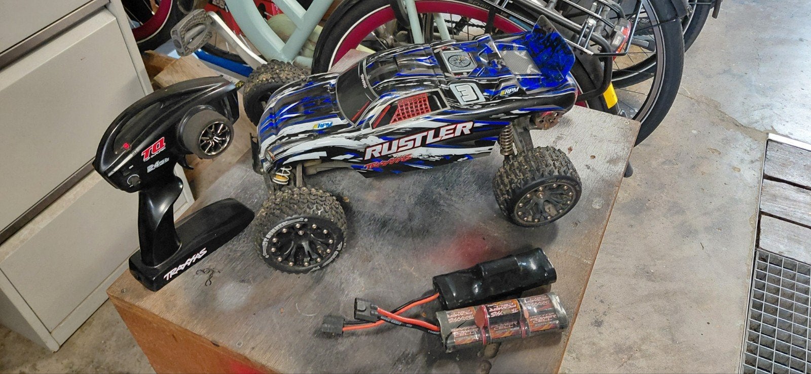 Traxxas Rustler met vele extra's, Elektro, Gebruikt, Auto offroad, Ophalen of Verzenden
