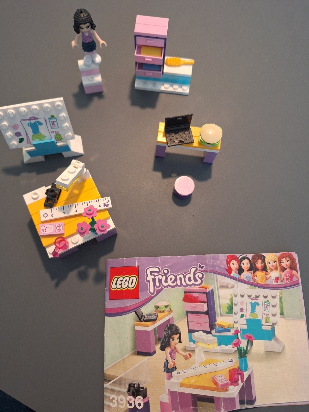 LEGO Friends 3936 Emma's Ontwerpstudio met minifiguur, Ophalen of Verzenden, Gebruikt