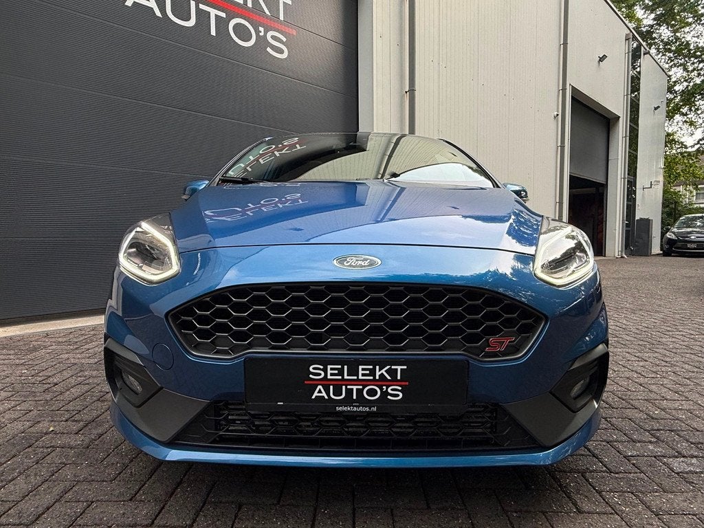 Ford Fiesta 1.5 EcoBoost ST-3 Performance 200 Pk Pano/Recaro, Voorwielaandrijving, Gebruikt, Zwart, 4 cilinders
