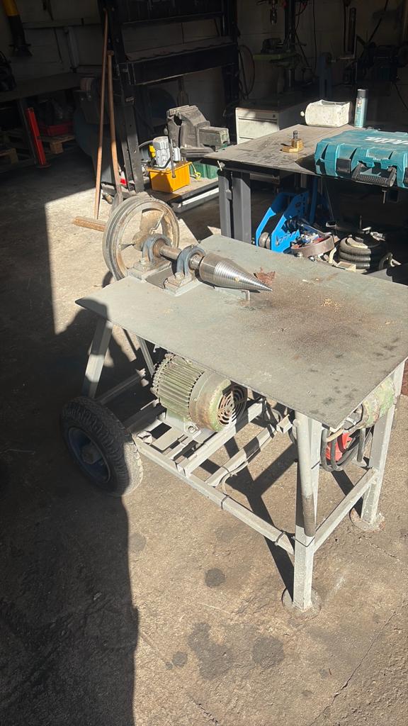 Tekoop houtklover, Tuin en Terras, Kloofmachines, Ophalen