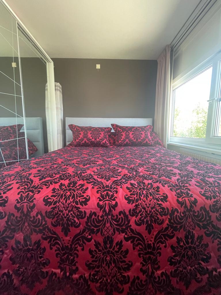 Boxspring bed met hoofdbord en matras, 200x200 cm, Huis en Inrichting, Slaapkamer | Boxsprings, Gebruikt, Tweepersoons, Ophalen of Verzenden