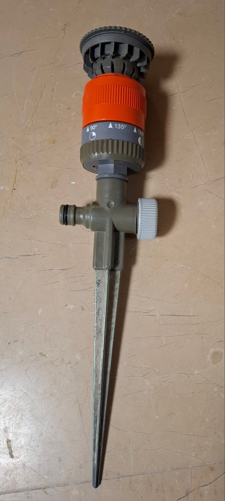 Gardena cirkel/sectorsproeier met grondpen, Ophalen of Verzenden, Gebruikt, Cirkelsproeier