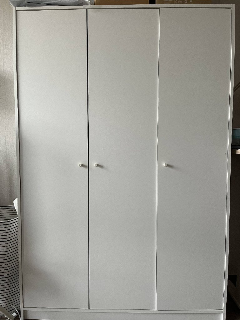 IKEA KLEPPSTAD kledingkast, Ophalen, Met deur(en), 100 tot 150 cm, Nieuw