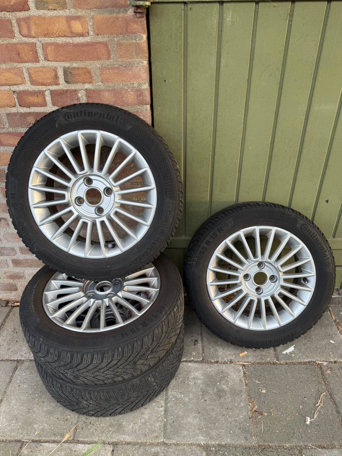 Originele Volkswagen Up! 15 inch velgen met winterbanden, Ophalen, Gebruikt, 15 inch, Banden en Velgen