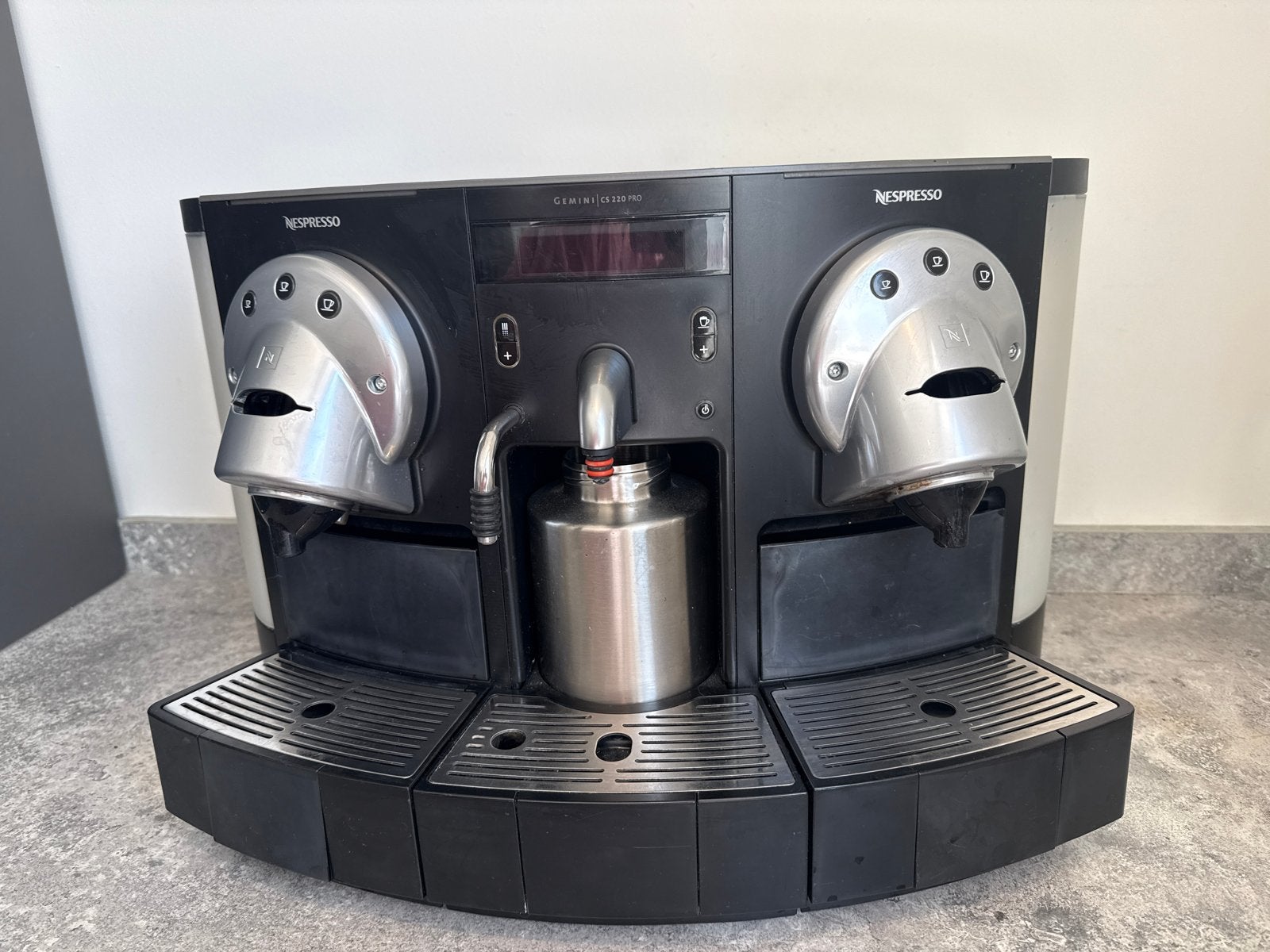 Nespresso Gemini CS 220 Pro - Professionele Koffiemachine, Ophalen, Gebruikt, 10 kopjes of meer, Koffiemachine
