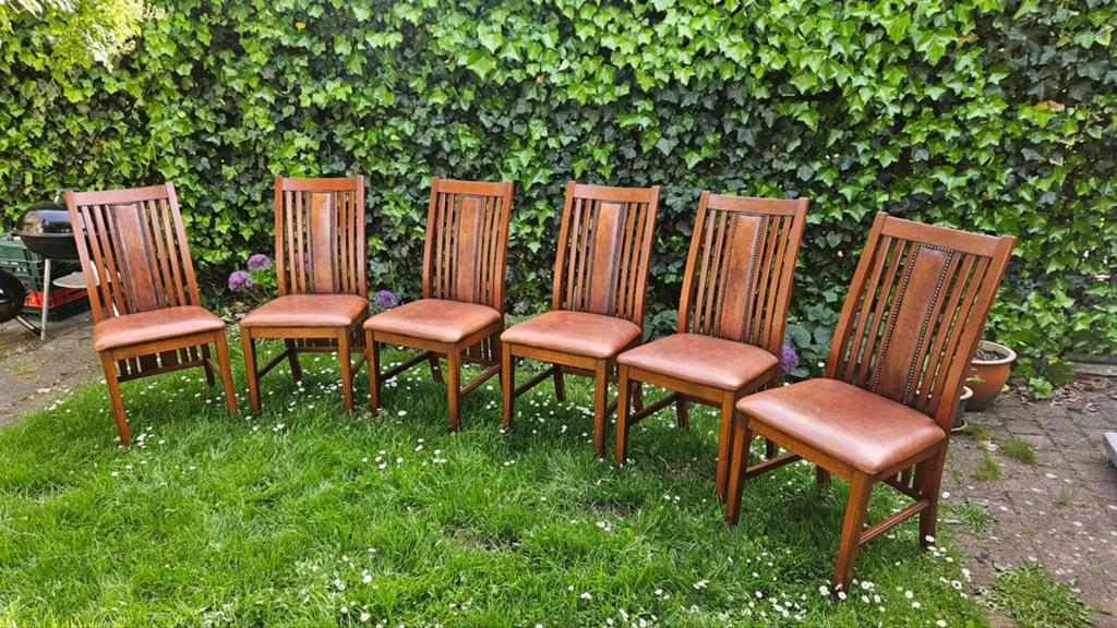 Klassieke schapenleren eetkamerstoelen - Driebergen, Gebruikt, Bruin, Klassiek, Ophalen of Verzenden