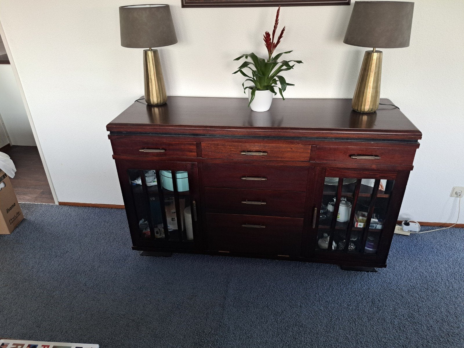 Groot donkerbruin dressoir met gebruikerssporen, Ophalen, Gebruikt, Klassiek, 150 tot 200 cm