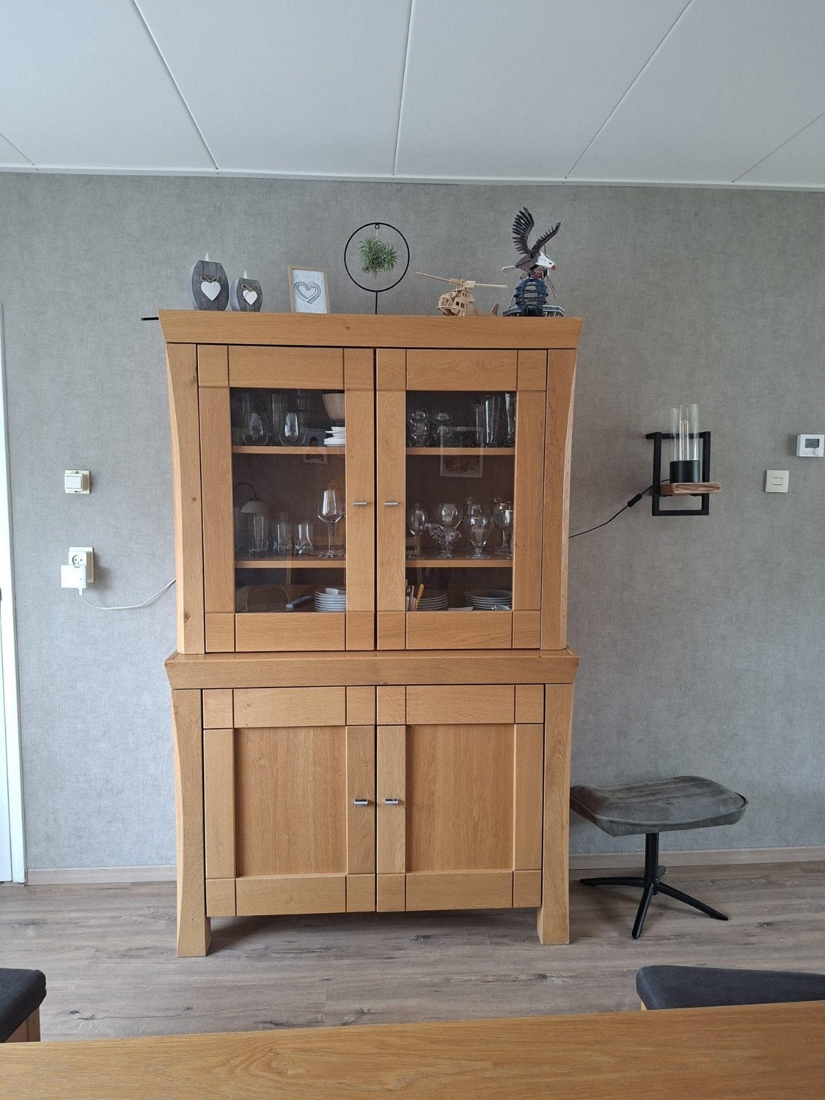 Mooie servieskast/buffetkast br.129,h 200,d 47 cm, Huis en Inrichting, Ophalen, Zo goed als nieuw, 25 tot 50 cm, Minder dan 100 cm