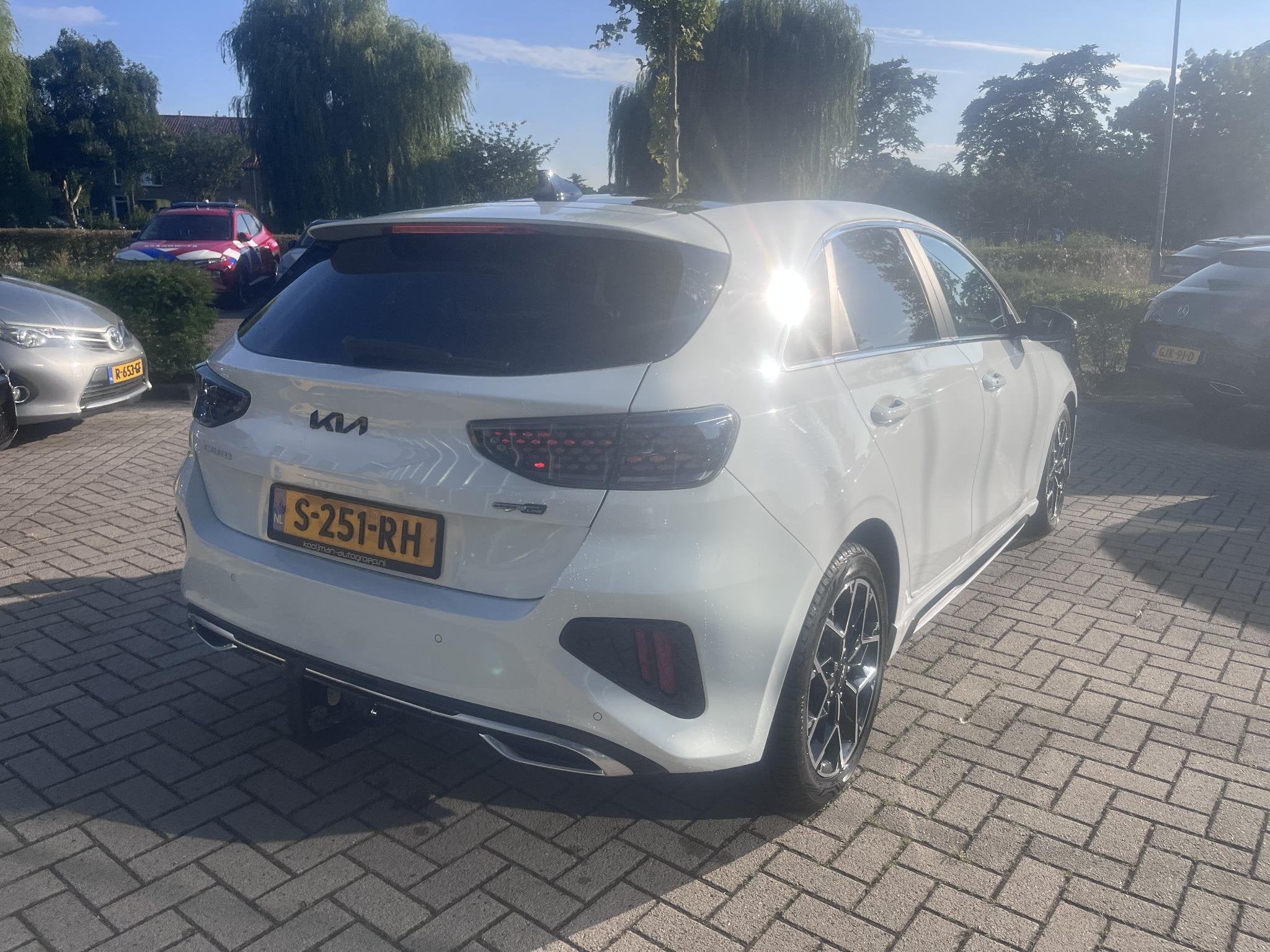 Kia Ceed 1.5 T-GDi GT-Line Trekhaak/schuifkanteldak, Auto's, Gebruikt, Euro 6, 4 cilinders, 160 pk