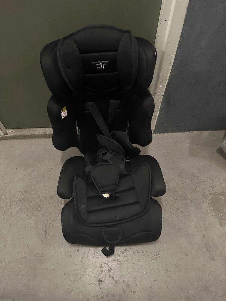 Bebiesfirst autostoel, Autogordel, 15 t/m 36 kg, Zo goed als nieuw, Ophalen