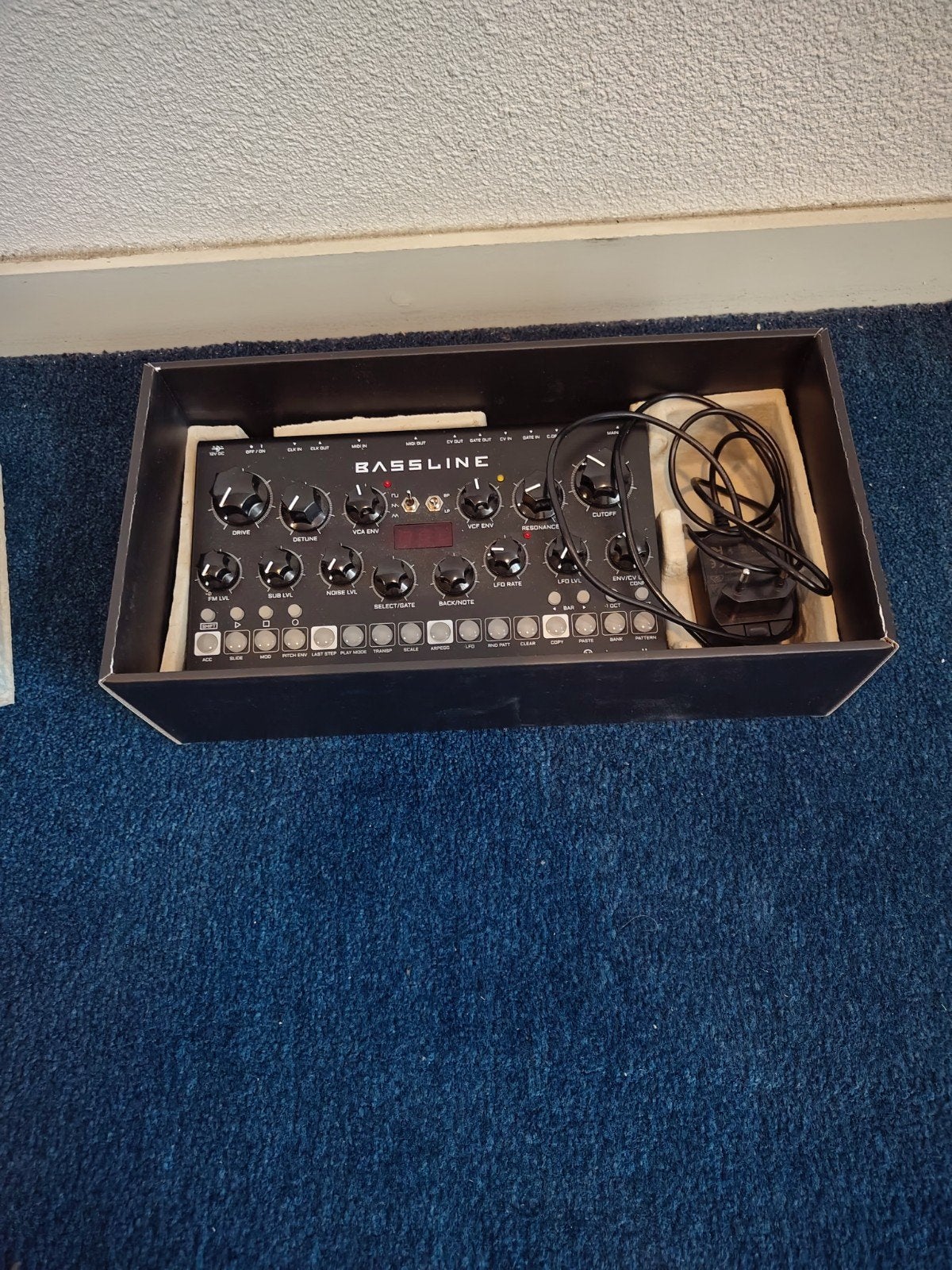 Erica Synths Bassline DB-01 (incl. doos & adapter), Muziek en Instrumenten, Ophalen, Zo goed als nieuw, Overige merken