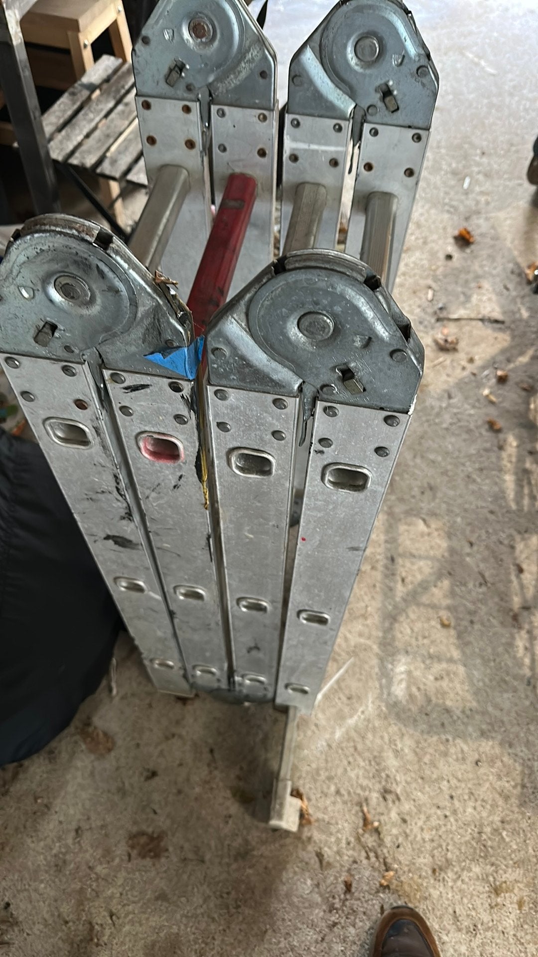 Altrex vouwtrap vouwladder, Ophalen, Zo goed als nieuw, Minder dan 2 meter