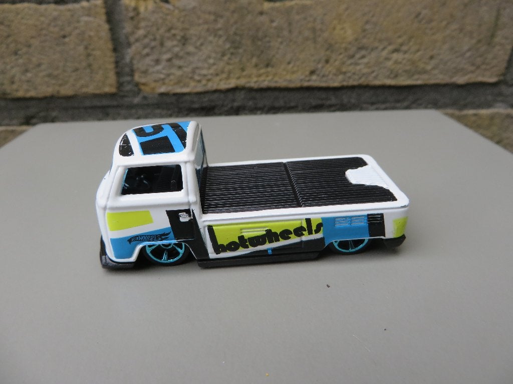 Hotwheels Volkswagen T2 Pickup CUSTOM, Ophalen of Verzenden, Zo goed als nieuw, Auto