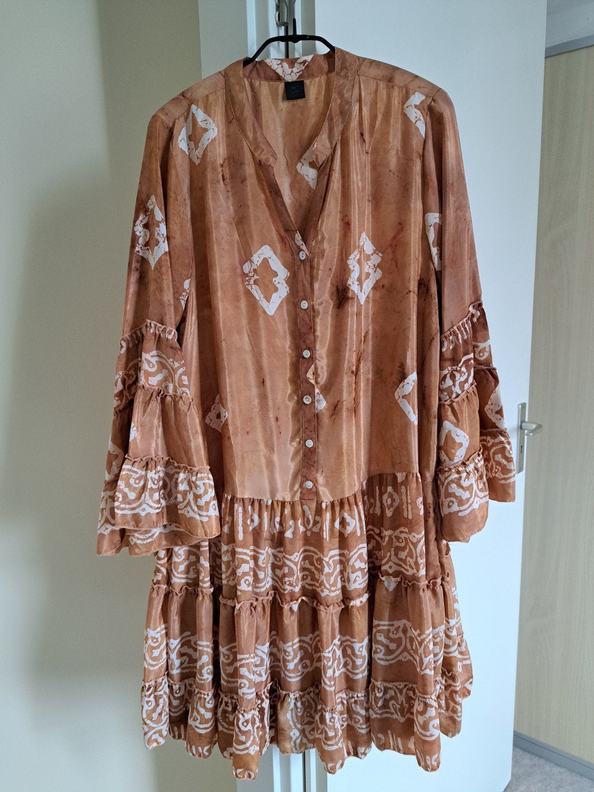 "SILK ART"  camelkleur jurkje maat M-L-XL., Maat 38/40 (M), Overige kleuren, Verzenden, Zo goed als nieuw