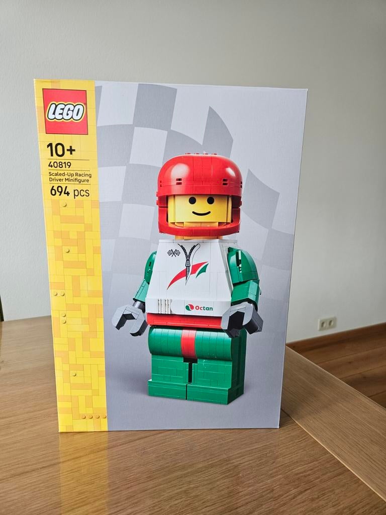 Lego race minifiguur op grote schaal, Ophalen, Overige thema's, Lego, Complete set