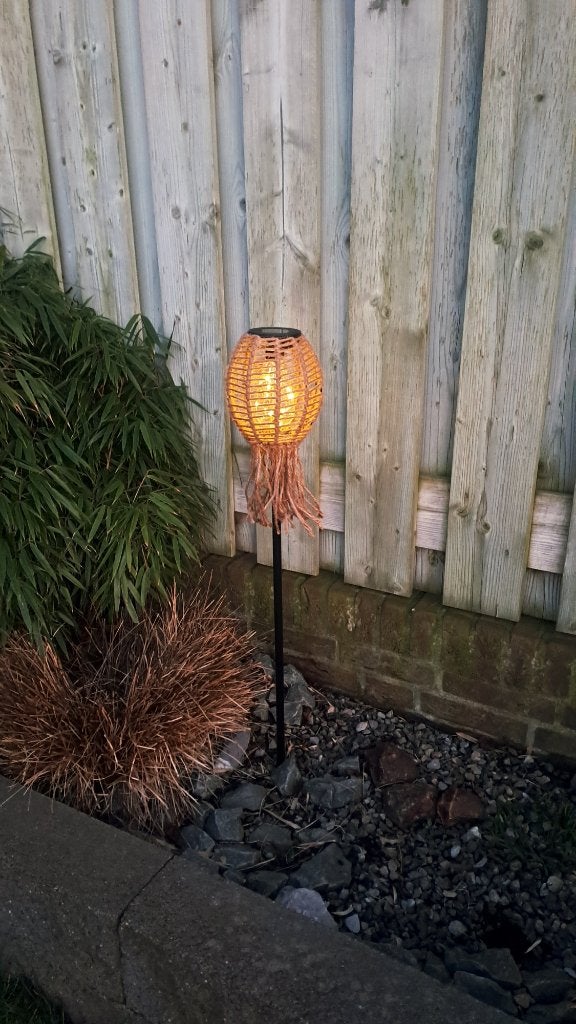 Vintage brocante touw tuinlamp op zonnen energie, Minder dan 50 watt, Staande lamp, Nieuw, Ophalen of Verzenden