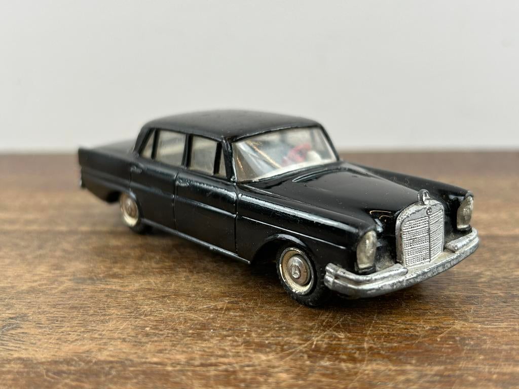 Tekno 726 Mercedes Benz 220 SE, Ophalen of Verzenden, Zo goed als nieuw, Auto, Tekno