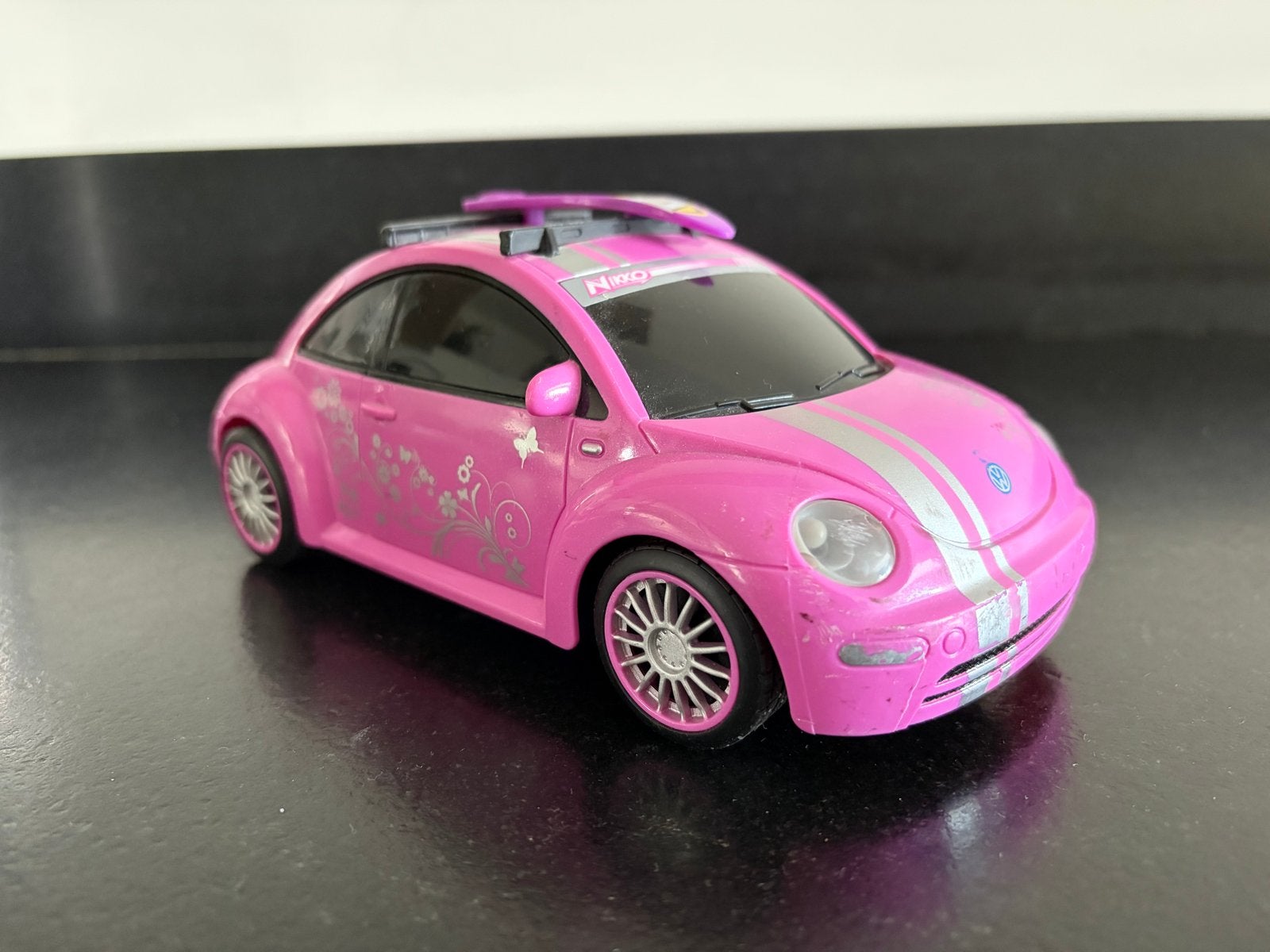 Roze Nikko Volkswagen New Beetle RC Auto met Afstandsbedieni, Elektro, Gebruikt, Ophalen of Verzenden, Auto onroad
