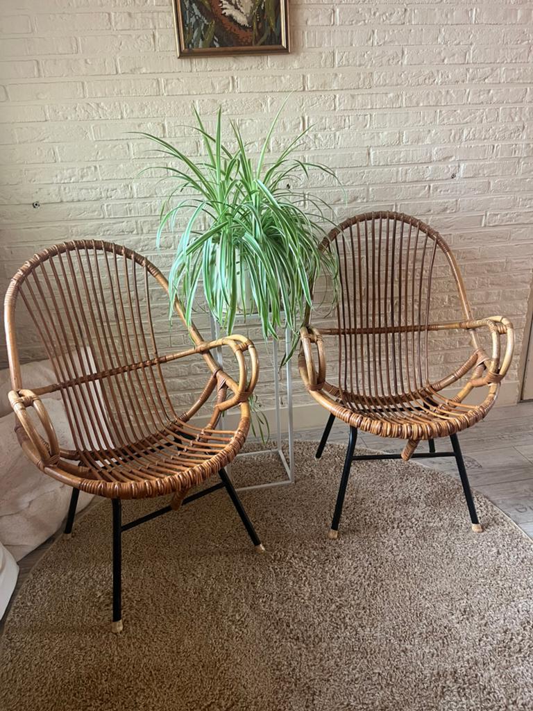 Vintage rohe rotan stoelen met zwart onderstel, Ophalen of Verzenden, Zo goed als nieuw, Zwart, Twee