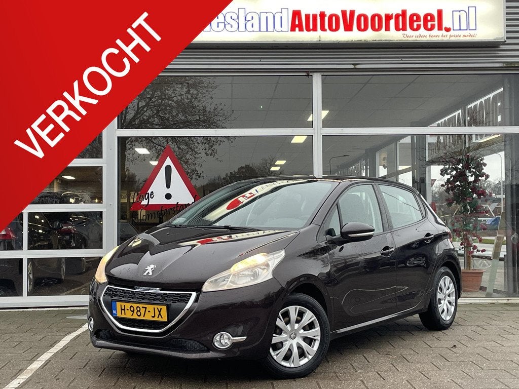 Peugeot 208 1.2 VTi Allure /Airco/ 5 drs/Multi media voorber, Voorwielaandrijving, Euro 5, Stof, Gebruikt