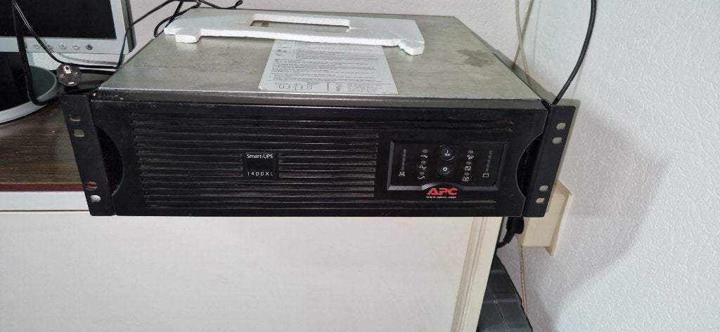 APC Smart-UPS 1400XL 1400VA / 1050W Rackmount UPS, Ophalen of Verzenden