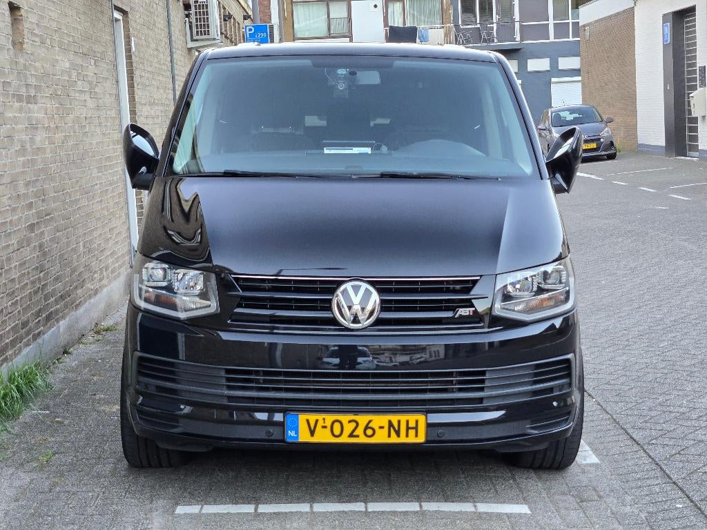 VW Caravelle Transporter L2 DSG ABT Euro6 Dubbelcabine 204pk, Auto's, 4 cilinders, Volkswagen, 2135 kg, Zwart