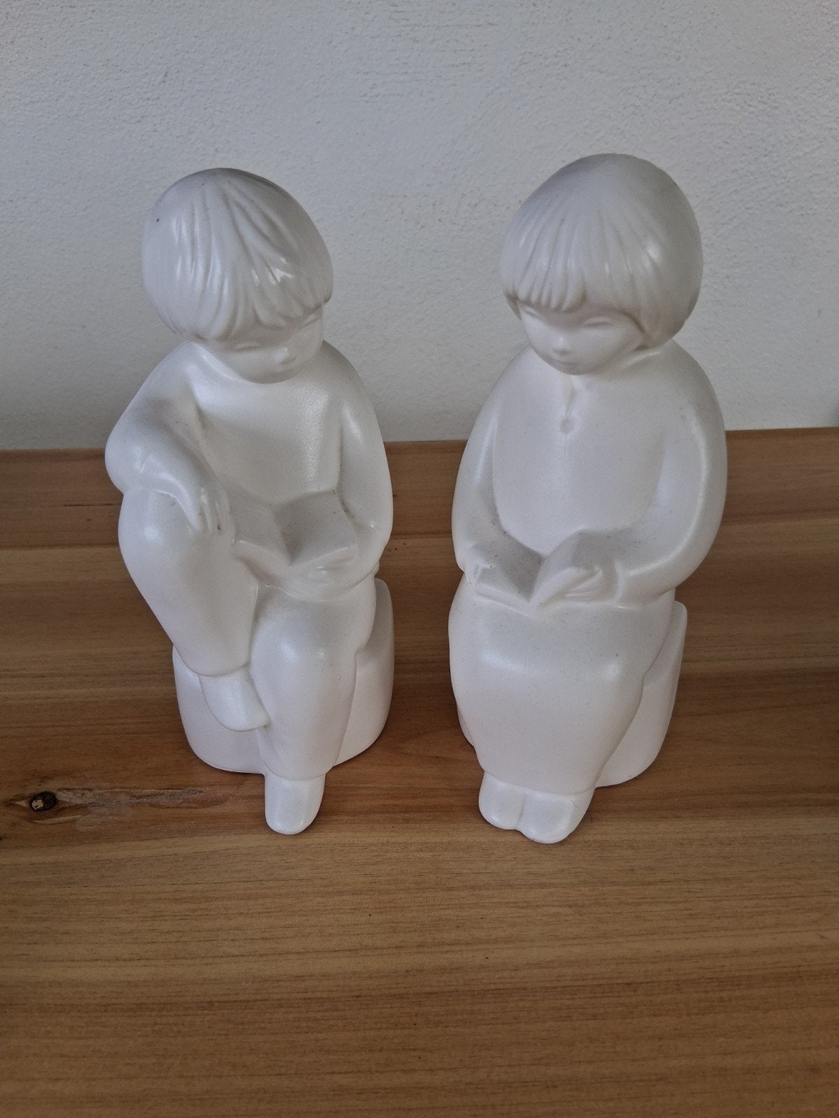 Boekensteunen Kinderen Wit Keramiek Vintage, Ophalen, Vintage, Gebruikt, Wit