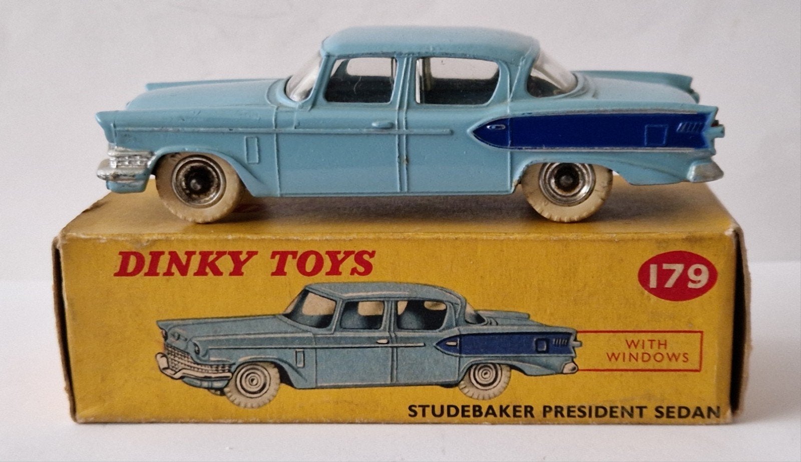 Dinky Toys 179 Studebaker President, Hobby en Vrije tijd, Modelauto's | 1:43, Zo goed als nieuw, Auto, Dinky Toys, Verzenden