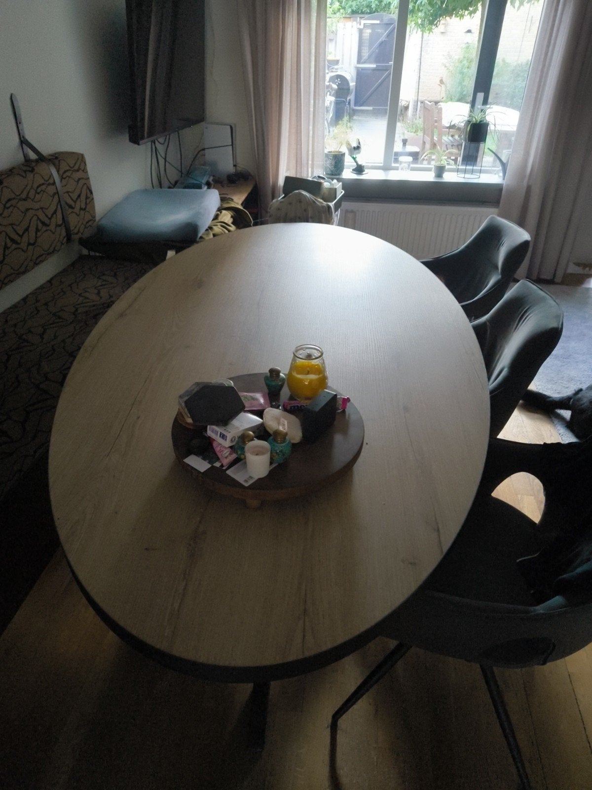 Ovale eettafel 220x110 cm met kleine beschadiging, Huis en Inrichting, Ophalen, Gebruikt, 100 tot 150 cm, 200 cm of meer