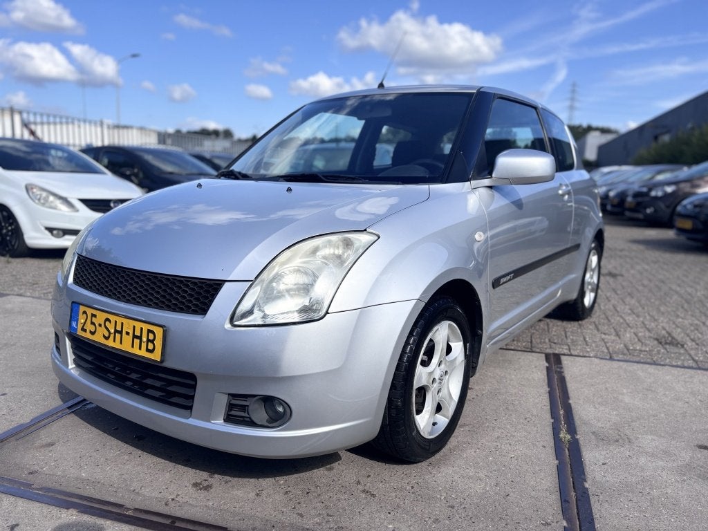 Suzuki Swift 1.3 Exclusive AIRCO!INRUILMOGELIJK! (bj 2006), Auto's, 945 kg, Gebruikt, 31 €/maand, Swift