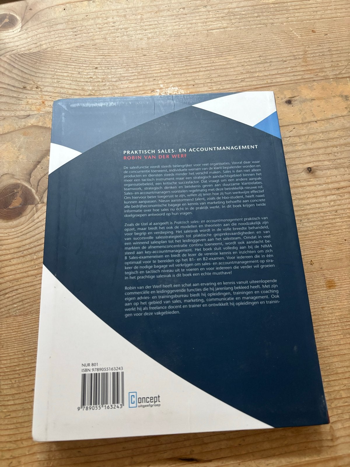 Praktisch Sales- en Accountmanagement - Robin van der Werf, Ophalen of Verzenden, Zo goed als nieuw, Economie en Marketing