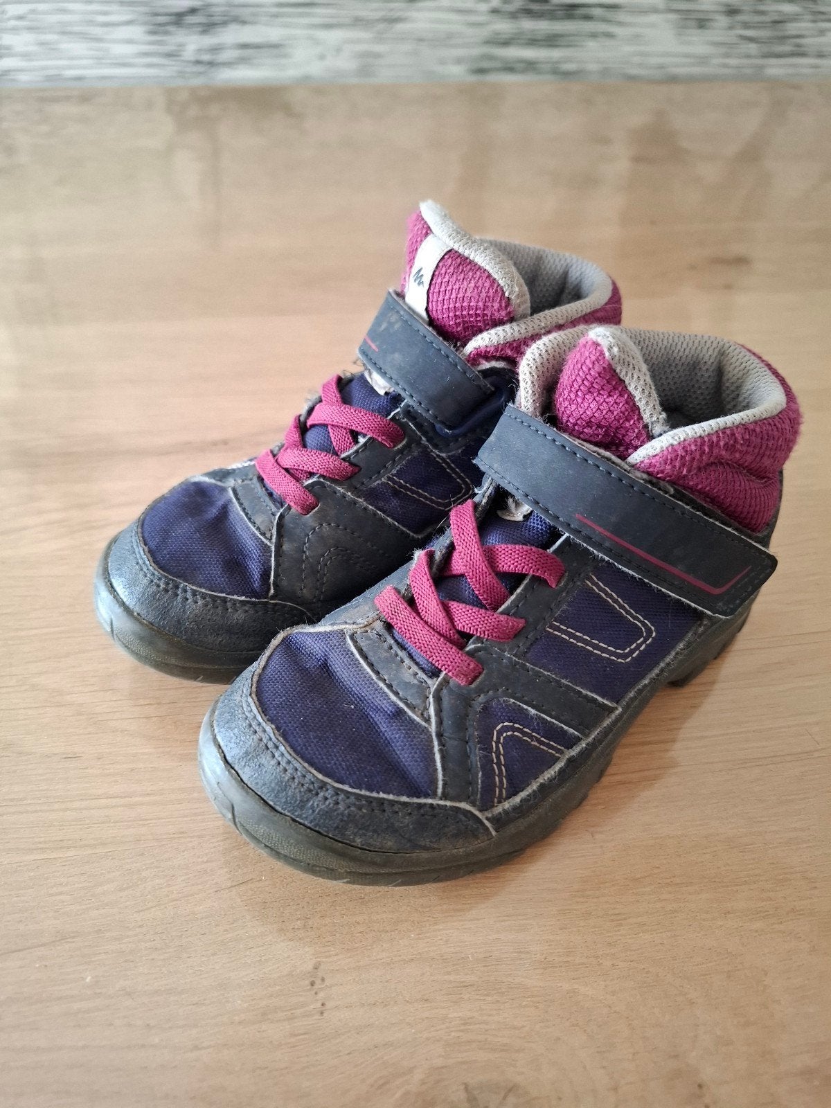 Wandelschoenen / bergschoenen maat 27, Kinderen en Baby's, Kinderkleding | Schoenen en Sokken, Gebruikt, Quechua, Jongen of Meisje
