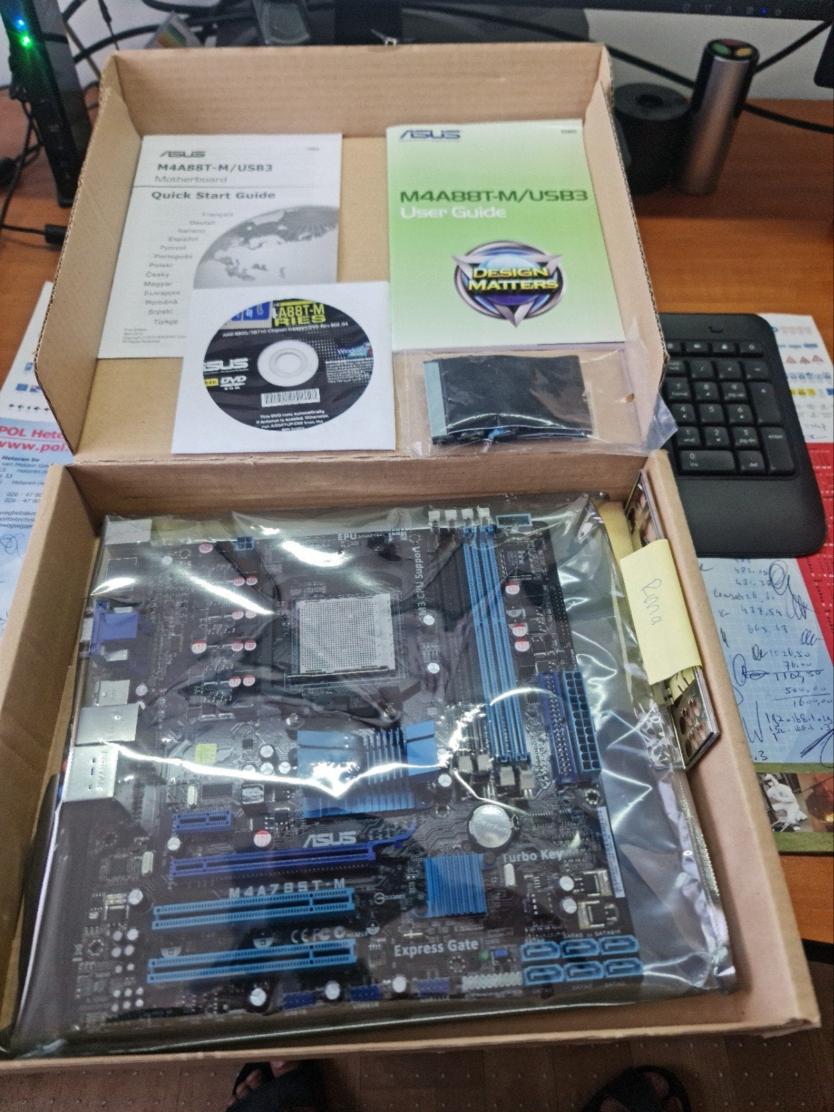 ASUS M4A88T-M/USB3 Moederbord - AM3, DDR3, USB 3.0, Gebruikt, DDR3, Ophalen of Verzenden, Micro-ATX