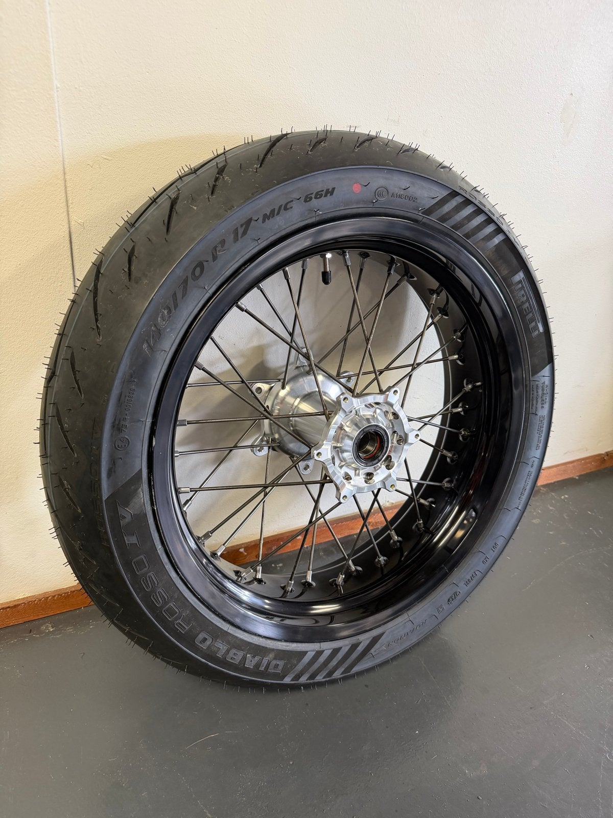 Stark Varg SM Achterwiel 17 inch, Motoren, Ophalen of Verzenden, Stark, Stark@stark, Stark