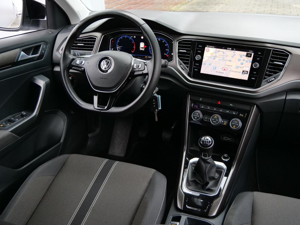 Volkswagen T-Roc 1.5 TSI Sport Business R 150 Pk Navigatie /, Voorwielaandrijving, Stof, 4 cilinders, 150 pk