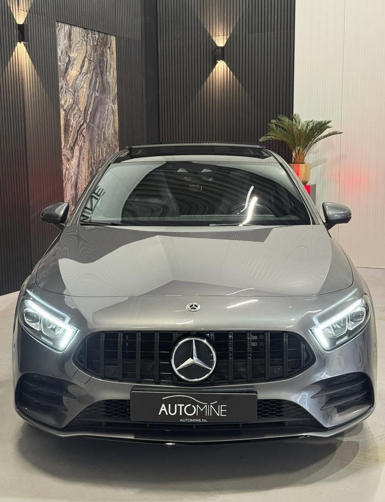 Mercedes-Benz A-klasse 250e AMG Launch Ed|PANO|SFEER|360cam|, Auto's, Mercedes-Benz, Gebruikt, 4 cilinders, 15 kWh, Plug-in hybride